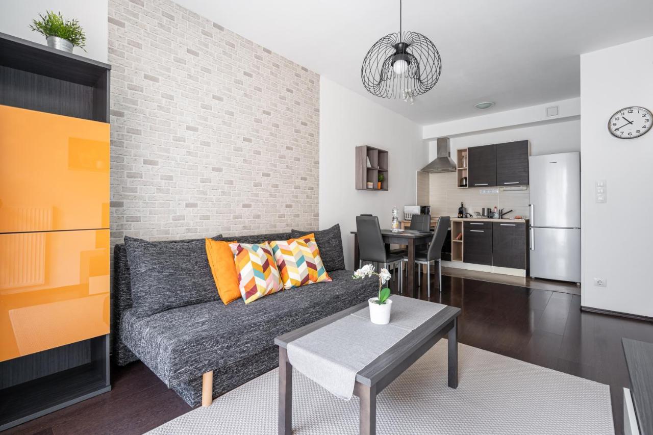City Center Corvin Suite Apartment Budapest Eksteriør billede